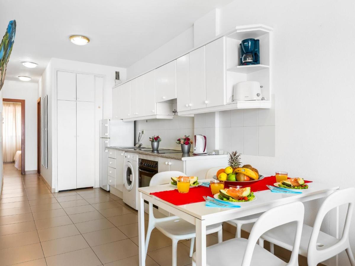 1 1 Beautiful Seafront With Balcony And Wifi Leilighet Los Cristianos  Eksteriør bilde